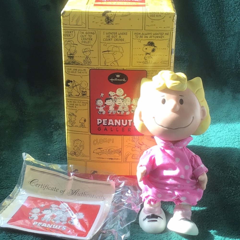 Peanuts Gallery Sally Doll in Pink Dress. QPC4020. New in box.